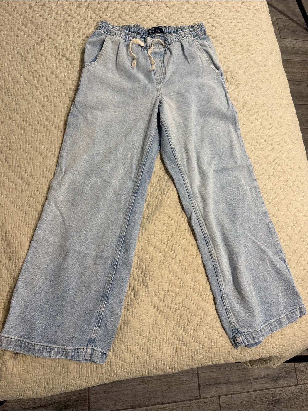 GAP Light Wash Wide Leg Jeans with Drawstring - Women
